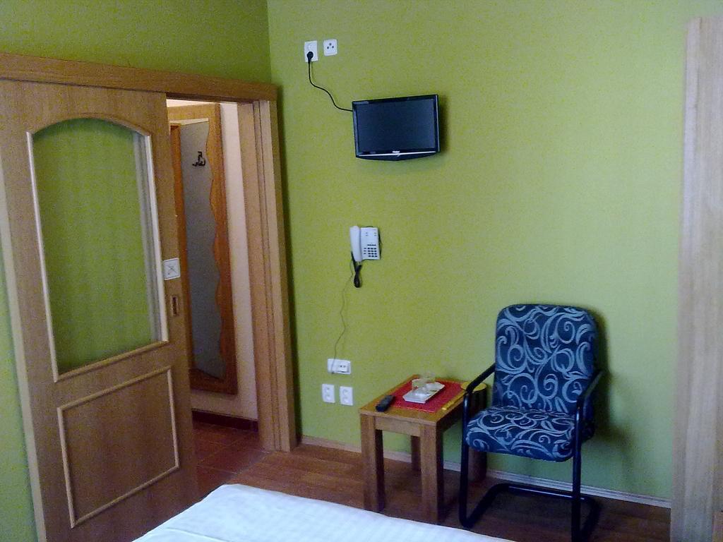 Pension Duel Ústí nad Labem Esterno foto